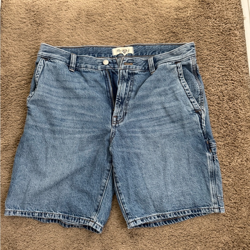 Madewell carpenter short